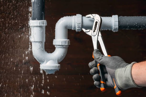 Professional Leak Detection technician working in New Washington, IN